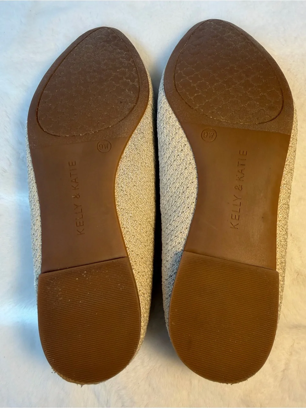 Kelly & Katie Beige with Gold Threads Knit Pointed-Toe Ballet Flats Size 9W